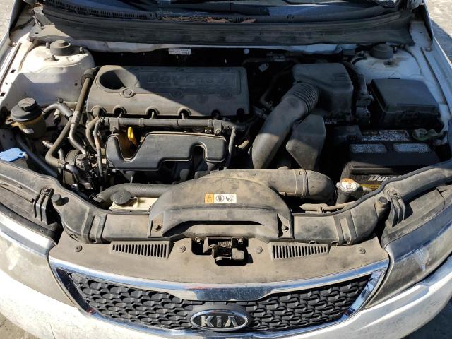 Photo 10 VIN: KNAFT4A24D5738625 - KIA FORTE LX 