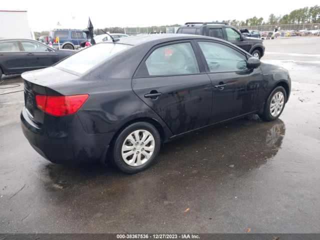 Photo 3 VIN: KNAFT4A25A5107944 - KIA FORTE 