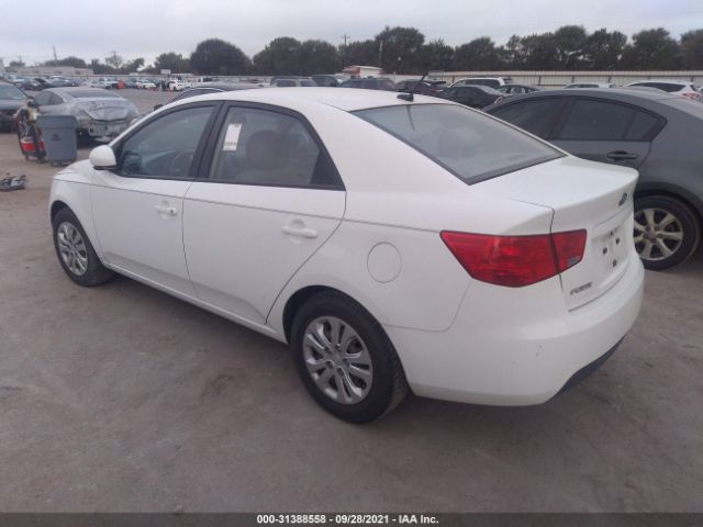 Photo 2 VIN: KNAFT4A25A5820844 - KIA FORTE 