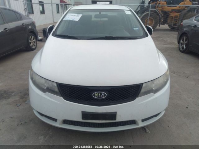 Photo 5 VIN: KNAFT4A25A5820844 - KIA FORTE 