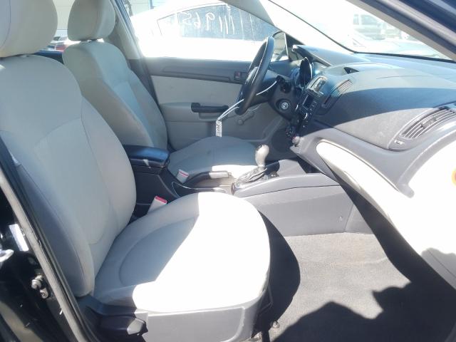 Photo 4 VIN: KNAFT4A25B5370209 - KIA FORTE LX 