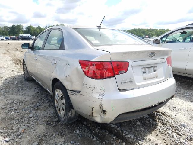 Photo 2 VIN: KNAFT4A25B5374339 - KIA FORTE LX 