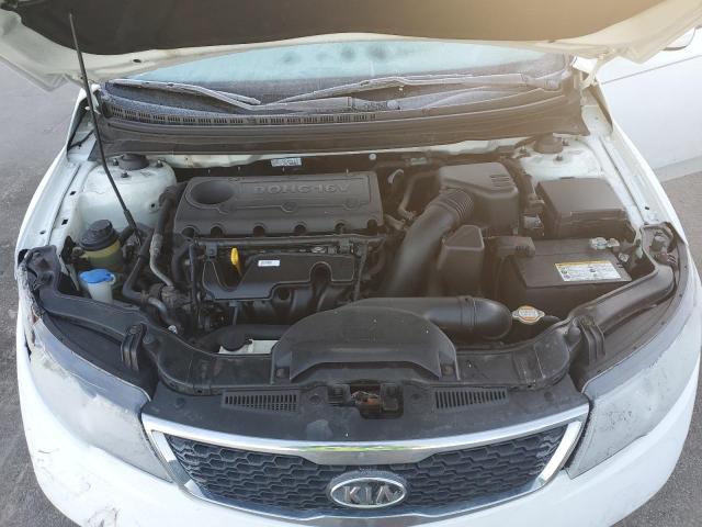 Photo 10 VIN: KNAFT4A25C5475172 - KIA FORTE 