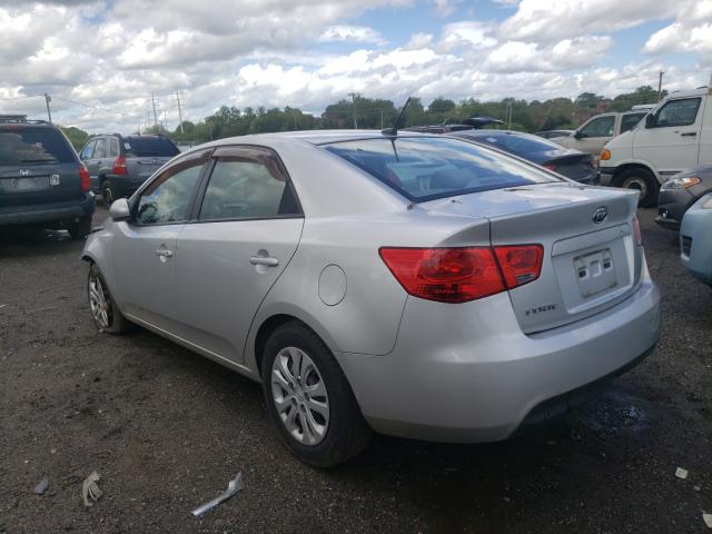 Photo 2 VIN: KNAFT4A25C5509885 - KIA FORTE LX 