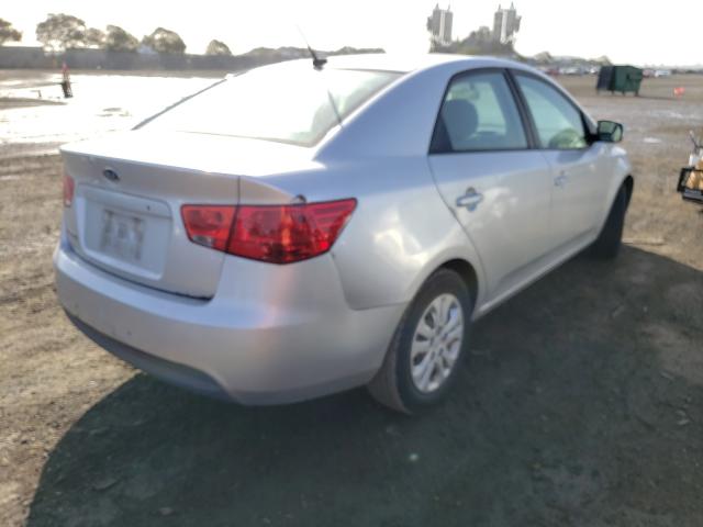 Photo 3 VIN: KNAFT4A25C5618590 - KIA FORTE LX 