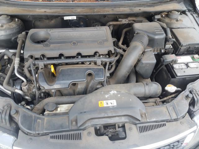 Photo 6 VIN: KNAFT4A25D5698328 - KIA FORTE LX 