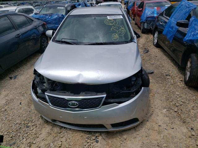 Photo 4 VIN: KNAFT4A25D5738293 - KIA FORTE LX 