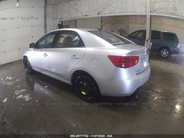 Photo 2 VIN: KNAFT4A26A5809299 - KIA FORTE 