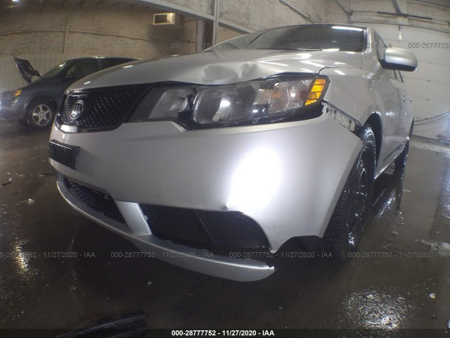 Photo 5 VIN: KNAFT4A26A5809299 - KIA FORTE 