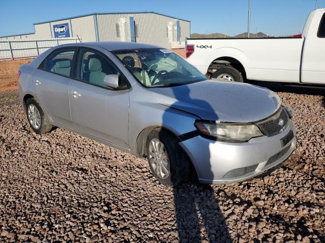 Photo 3 VIN: KNAFT4A26C5512262 - KIA FORTE 