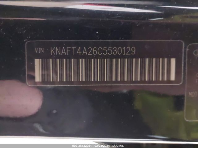 Photo 8 VIN: KNAFT4A26C5530129 - KIA FORTE 