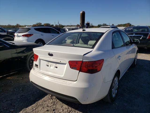 Photo 3 VIN: KNAFT4A26D5676547 - KIA FORTE LX 