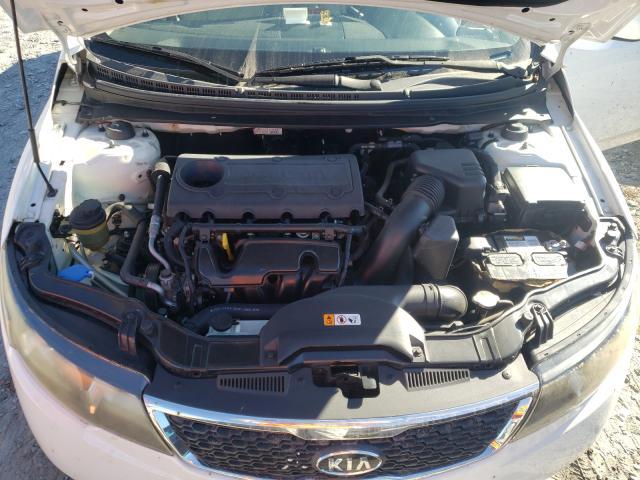 Photo 6 VIN: KNAFT4A26D5676547 - KIA FORTE LX 