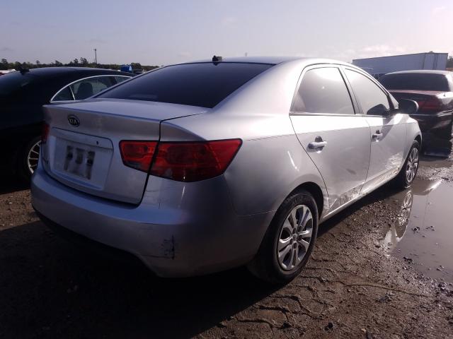 Photo 3 VIN: KNAFT4A27A5041543 - KIA FORTE LX 