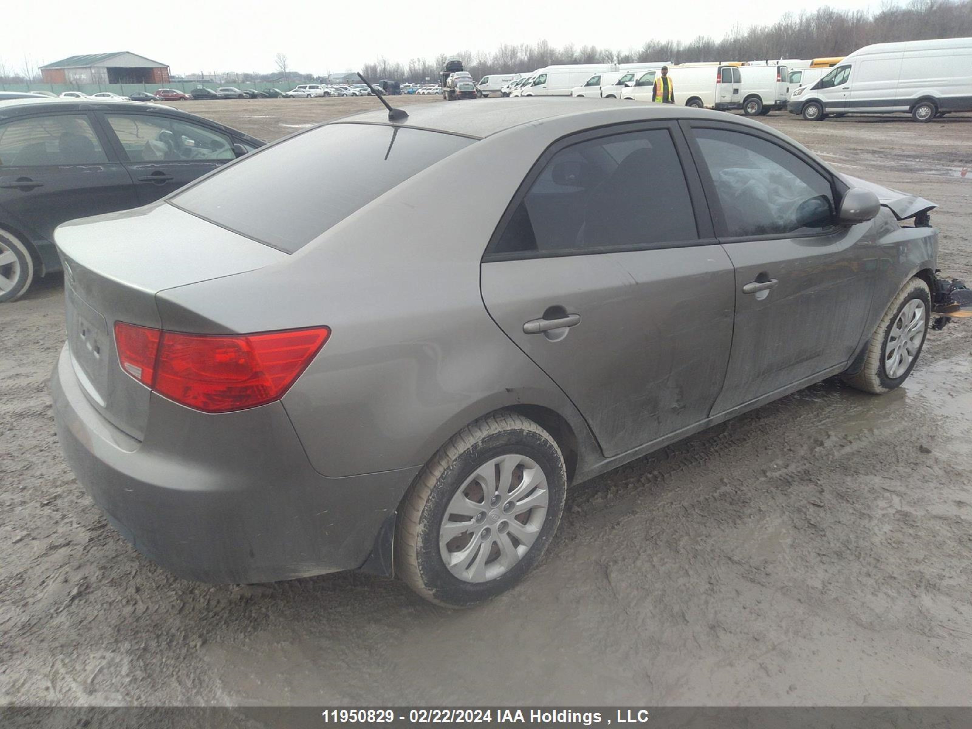 Photo 3 VIN: KNAFT4A27A5069651 - KIA FORTE 