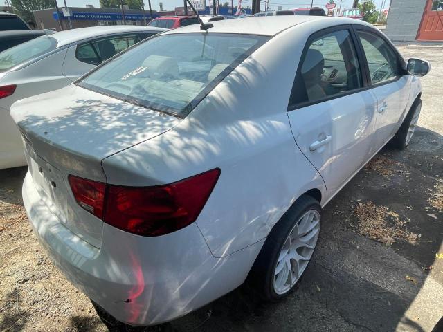 Photo 3 VIN: KNAFT4A27A5086689 - KIA FORTE 