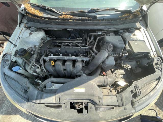 Photo 6 VIN: KNAFT4A27A5086689 - KIA FORTE 