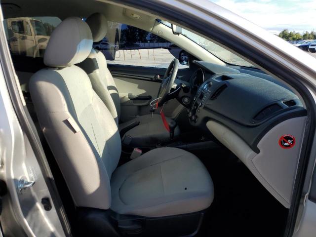 Photo 4 VIN: KNAFT4A27A5249227 - KIA FORTE LX 