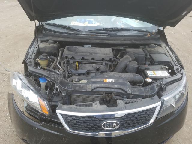 Photo 6 VIN: KNAFT4A27D5652144 - KIA FORTE LX 