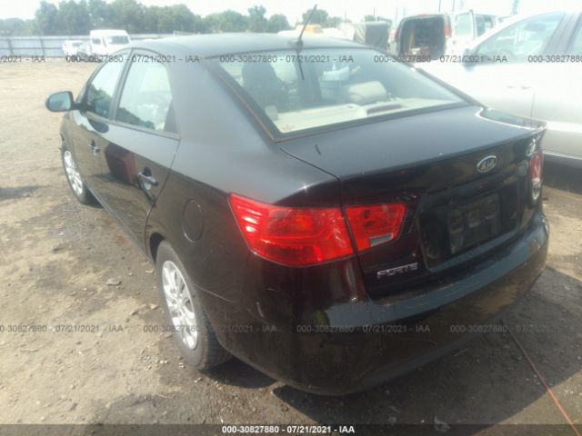 Photo 2 VIN: KNAFT4A27D5672569 - KIA FORTE 