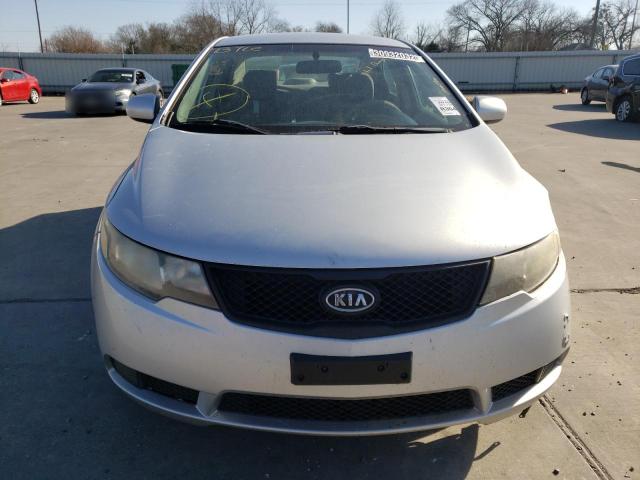 Photo 8 VIN: KNAFT4A28A5039025 - KIA FORTE LX 