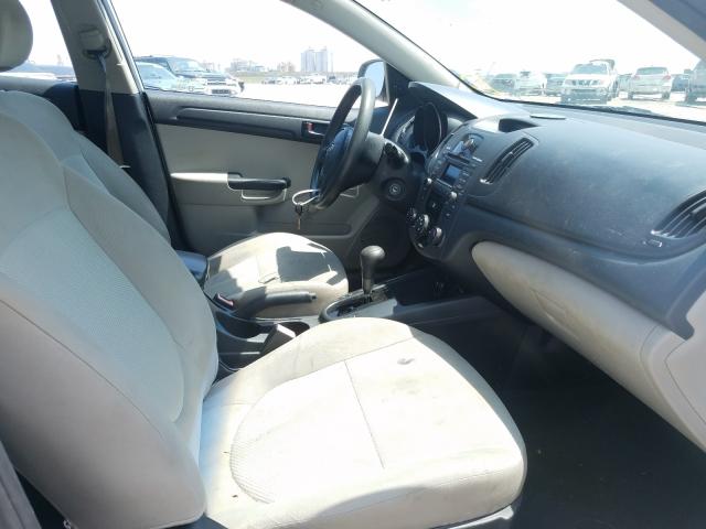 Photo 4 VIN: KNAFT4A28A5042880 - KIA FORTE LX 