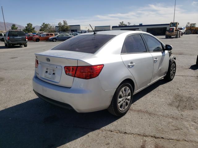 Photo 3 VIN: KNAFT4A28A5046993 - KIA FORTE LX 