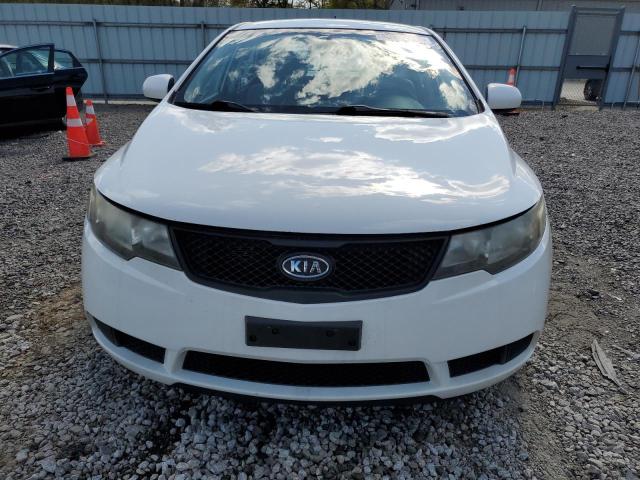 Photo 4 VIN: KNAFT4A28A5057587 - KIA FORTE 