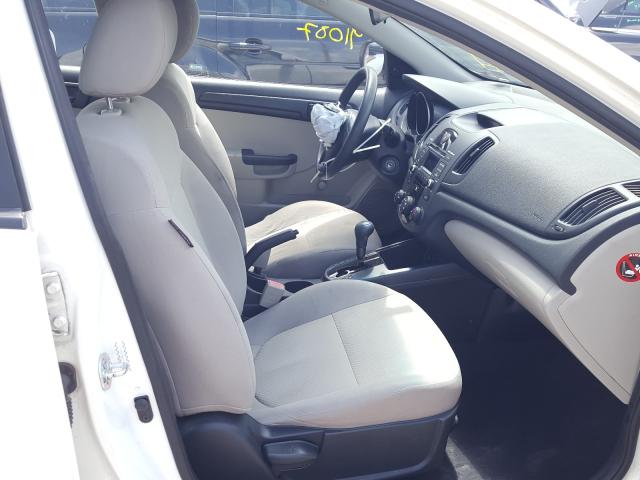 Photo 4 VIN: KNAFT4A28A5822636 - KIA FORTE LX 