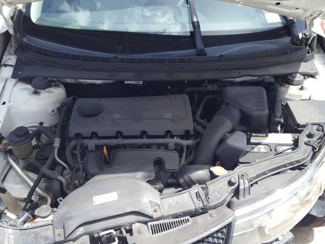 Photo 6 VIN: KNAFT4A28A5822636 - KIA FORTE LX 