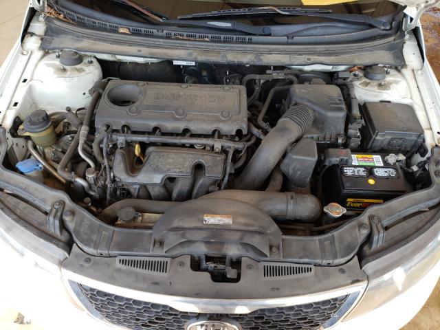 Photo 6 VIN: KNAFT4A28C5533341 - KIA FORTE LX 