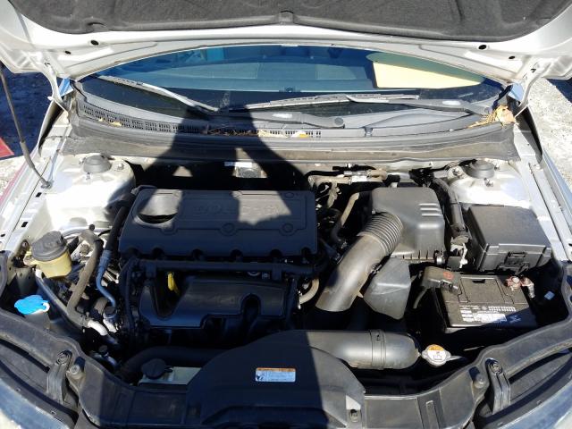 Photo 4 VIN: KNAFT4A28C5639014 - KIA FORTE LX 