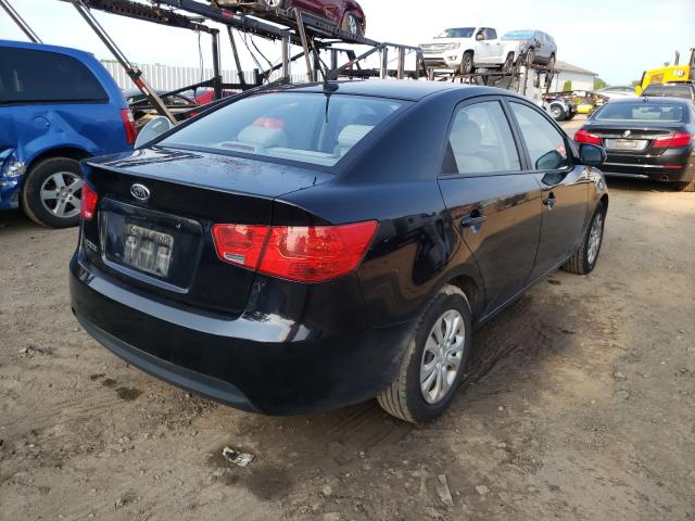 Photo 3 VIN: KNAFT4A29A5093336 - KIA FORTE LX 