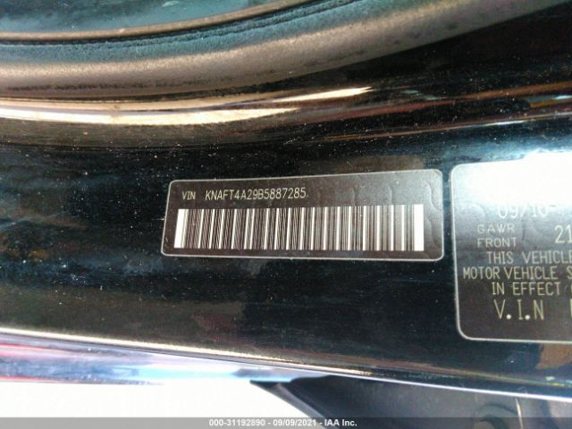 Photo 8 VIN: KNAFT4A29B5887285 - KIA FORTE 