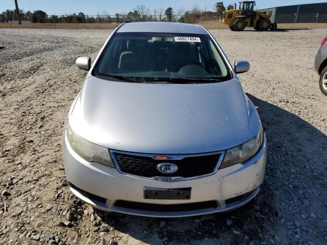 Photo 4 VIN: KNAFT4A29B5890784 - KIA FORTE 