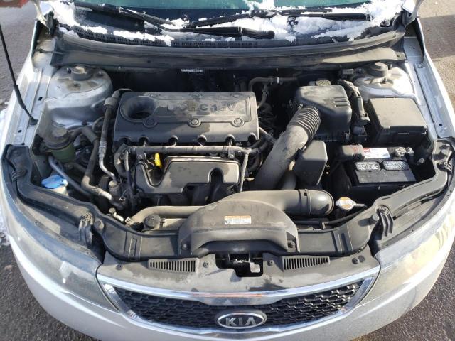 Photo 10 VIN: KNAFT4A29C5585593 - KIA FORTE LX 