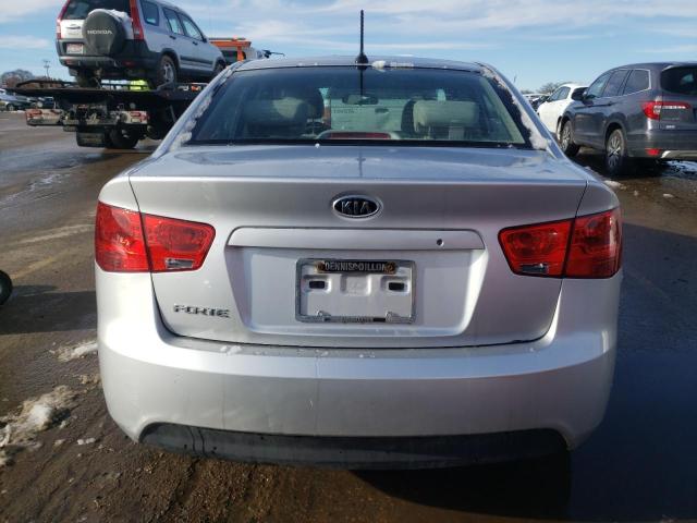 Photo 5 VIN: KNAFT4A29C5585593 - KIA FORTE LX 