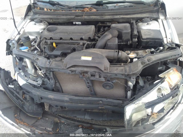 Photo 9 VIN: KNAFT4A29C5616132 - KIA FORTE 