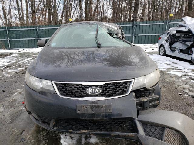 Photo 4 VIN: KNAFT4A29C5628832 - KIA FORTE LX 