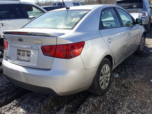 Photo 3 VIN: KNAFT4A29D5664733 - KIA FORTE LX 