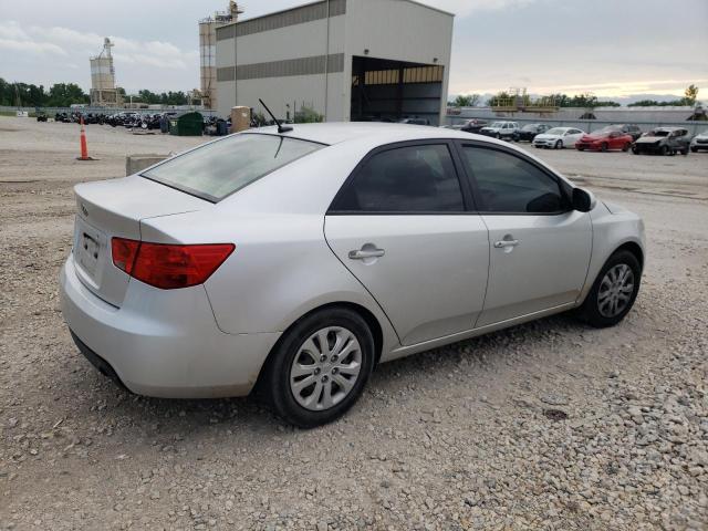 Photo 2 VIN: KNAFT4A2XA5286580 - KIA FORTE 