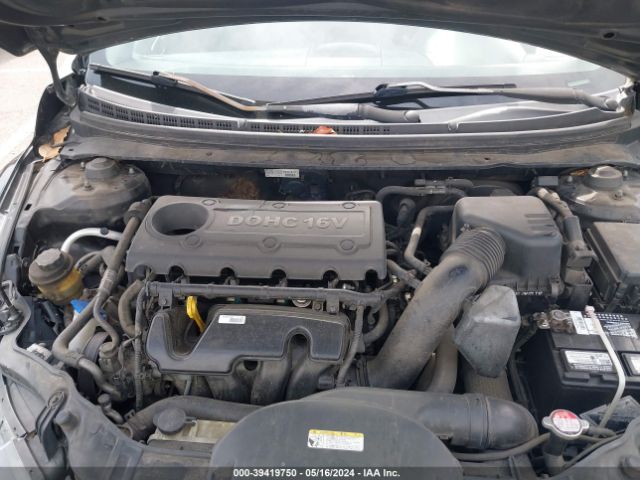 Photo 9 VIN: KNAFT4A2XB5403897 - KIA FORTE 