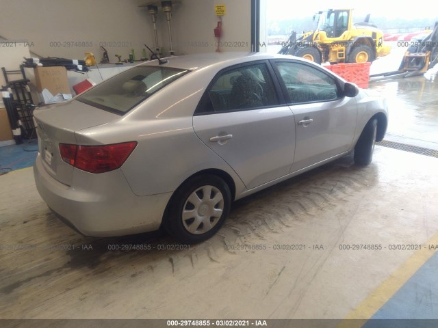 Photo 3 VIN: KNAFT4A2XC5493862 - KIA FORTE 