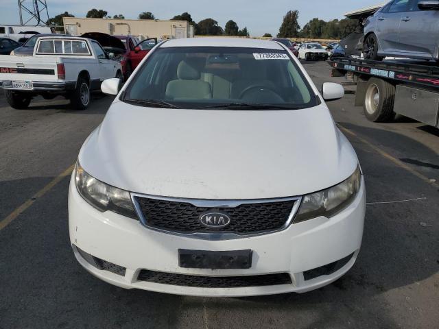 Photo 4 VIN: KNAFT4A2XD5656379 - KIA FORTE 