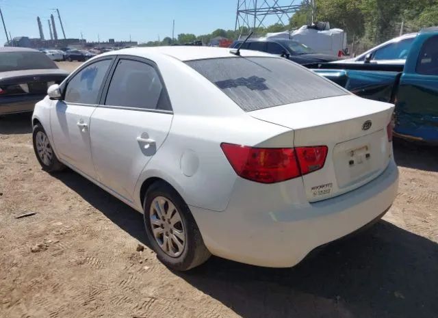 Photo 2 VIN: KNAFU4A20A5068452 - KIA FORTE 