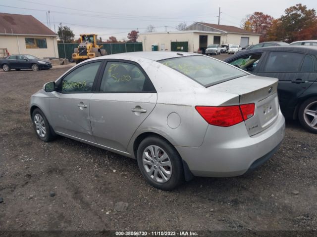 Photo 2 VIN: KNAFU4A20A5212226 - KIA FORTE 