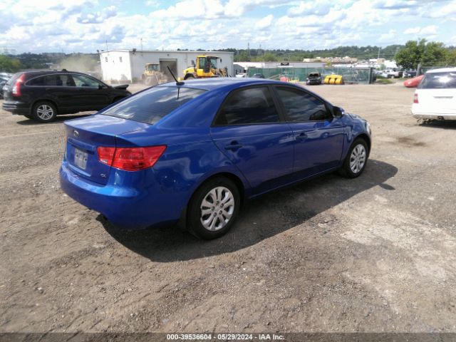 Photo 3 VIN: KNAFU4A20A5297469 - KIA FORTE 