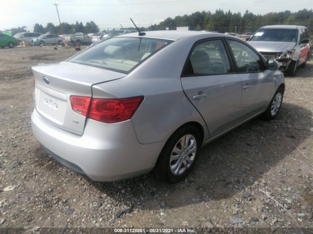 Photo 3 VIN: KNAFU4A20A5300421 - KIA FORTE 