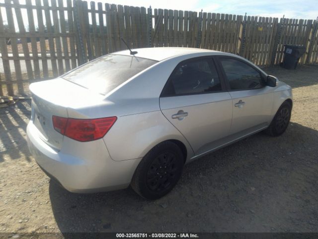 Photo 3 VIN: KNAFU4A20A5816407 - KIA FORTE 