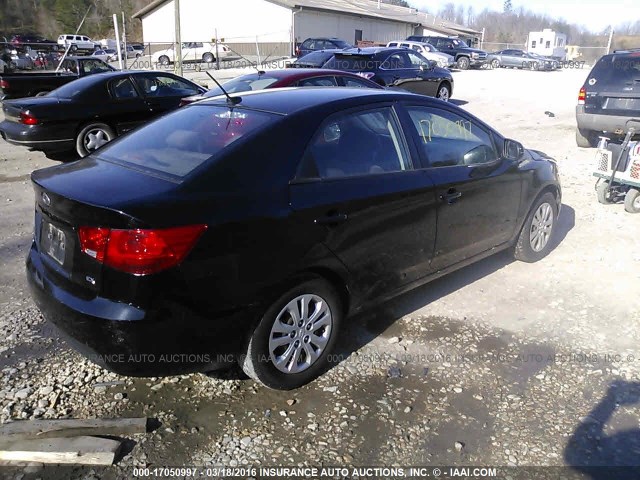 Photo 3 VIN: KNAFU4A20B5374617 - KIA FORTE 